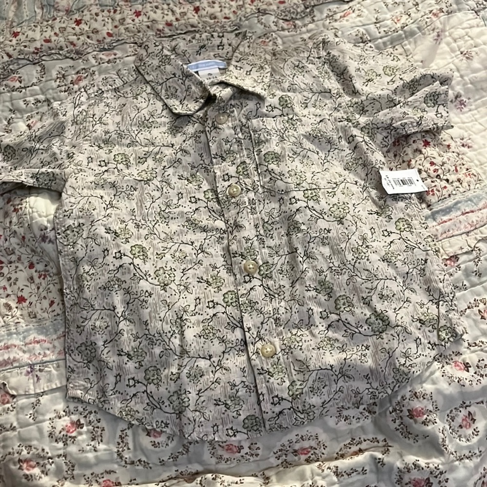Old navy shirt